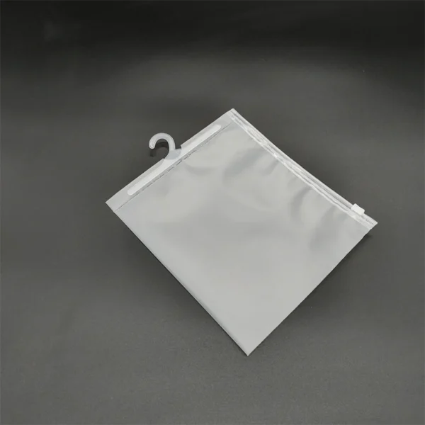 gray-frosted-hook-zipper-bag-01.webp Gray Frosted Hook Zipper Bag